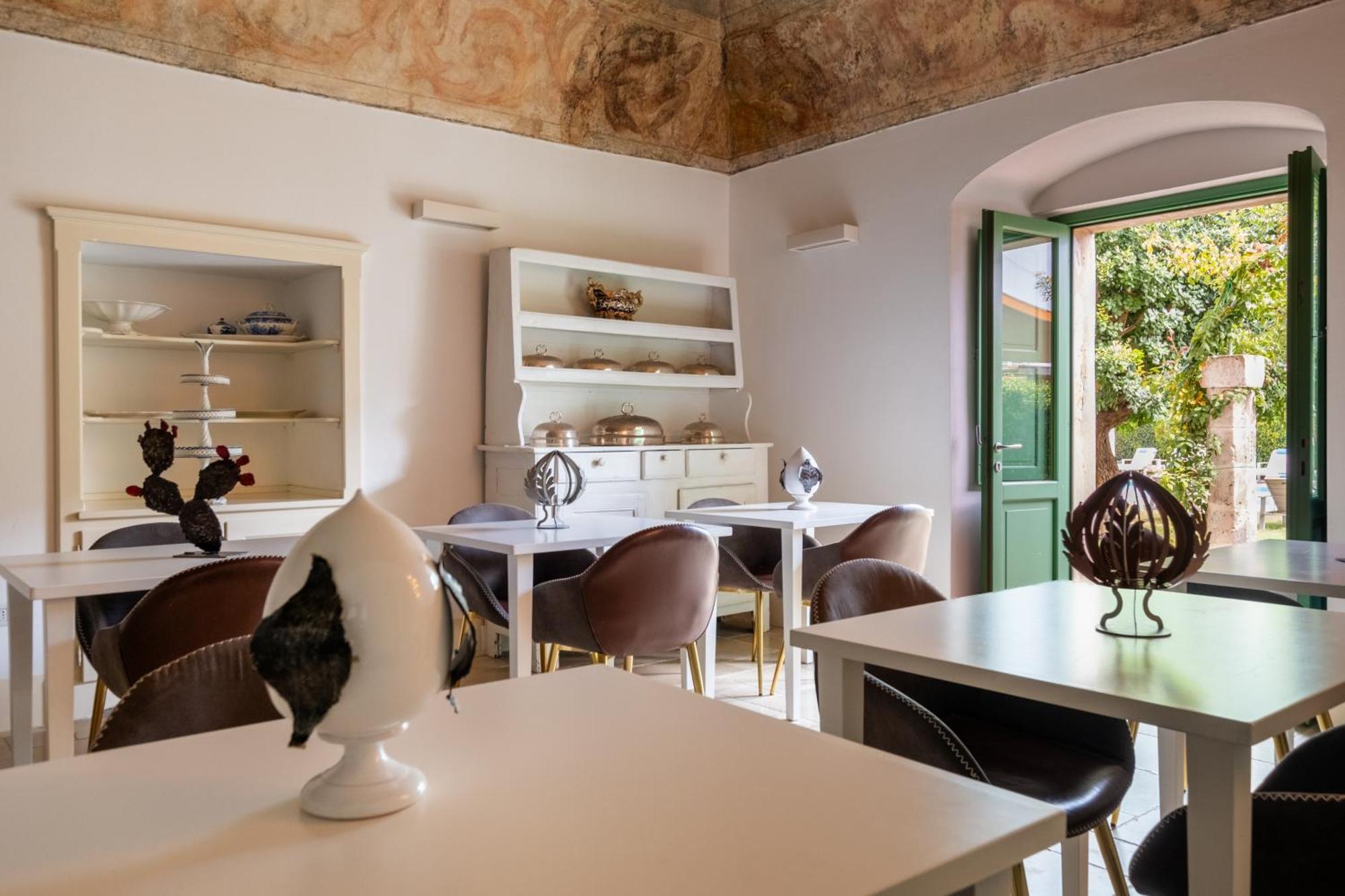 مينيرفينو دي ليتشي Dimora Del Vescovo Art Boutique Hotel المظهر الخارجي الصورة